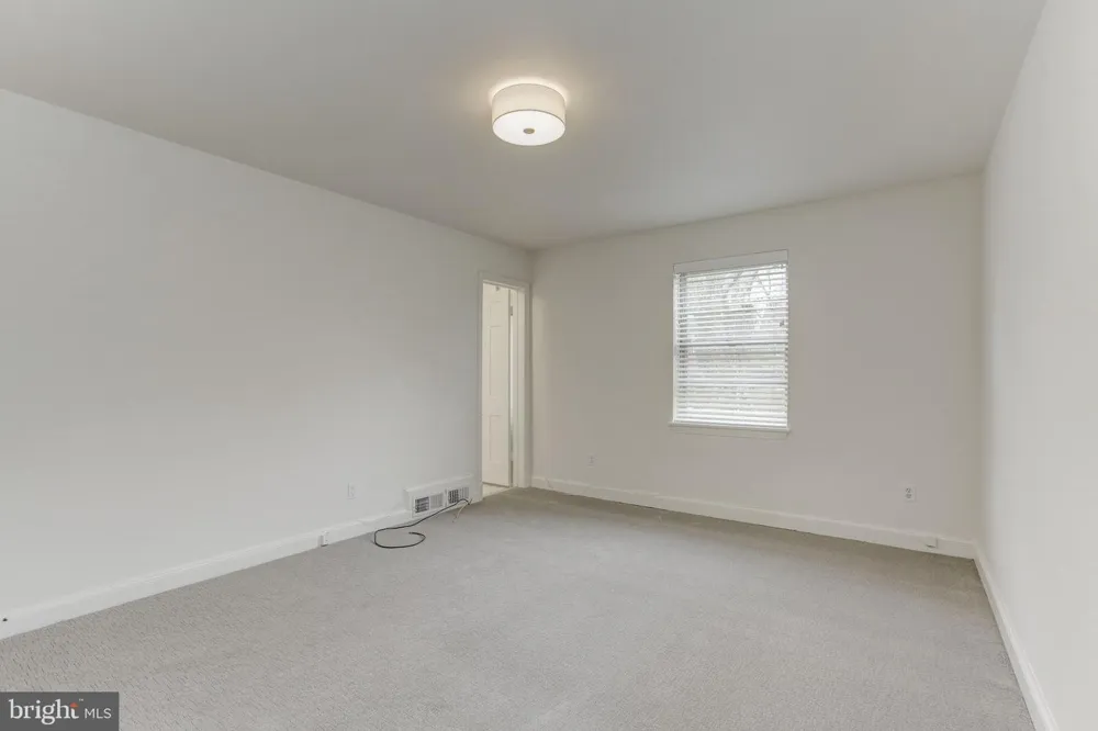 5601 POLLARD ROAD Bethesda, MD 20816