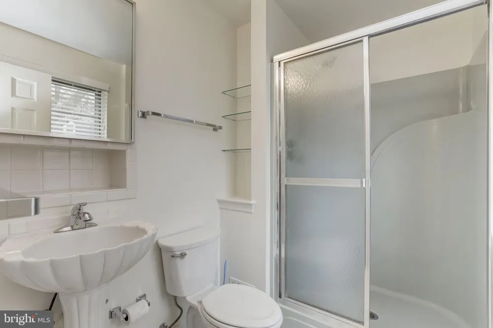 5601 POLLARD ROAD Bethesda, MD 20816