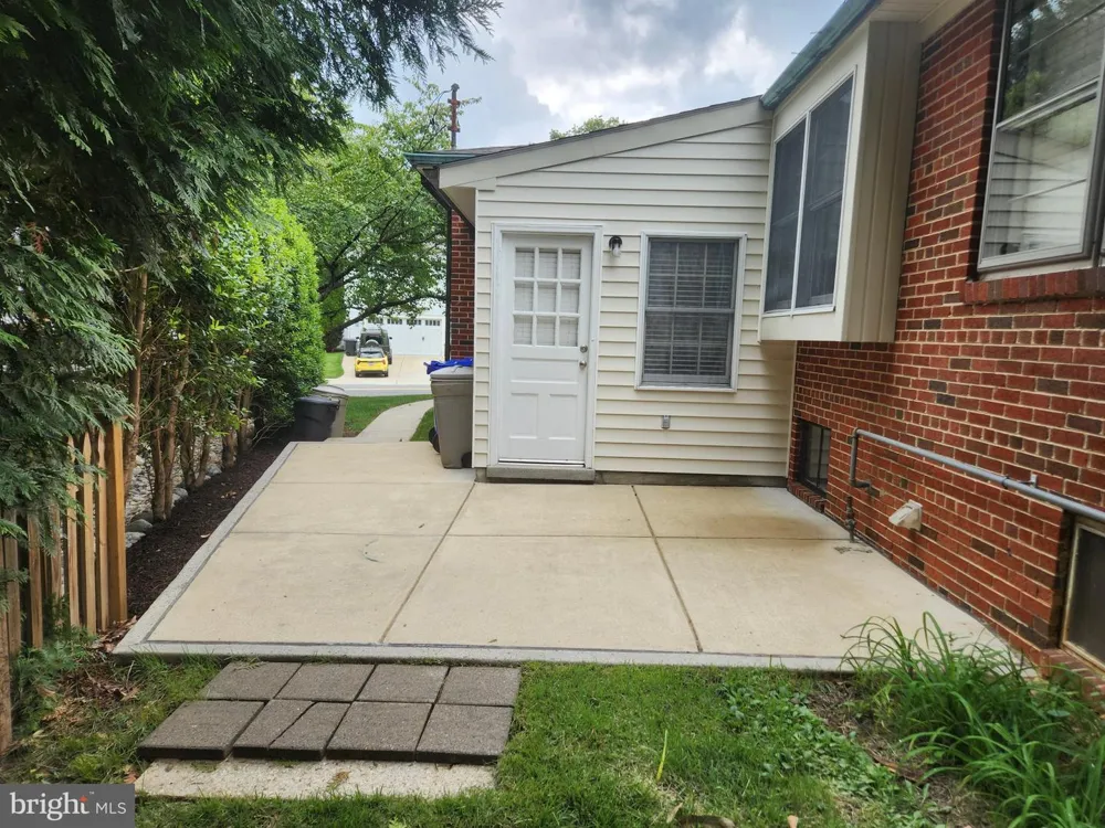 5601 POLLARD ROAD Bethesda, MD 20816