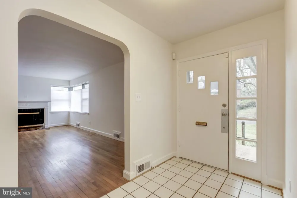 5601 POLLARD ROAD Bethesda, MD 20816