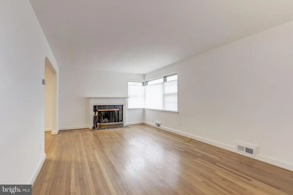 5601 POLLARD ROAD Bethesda, MD 20816