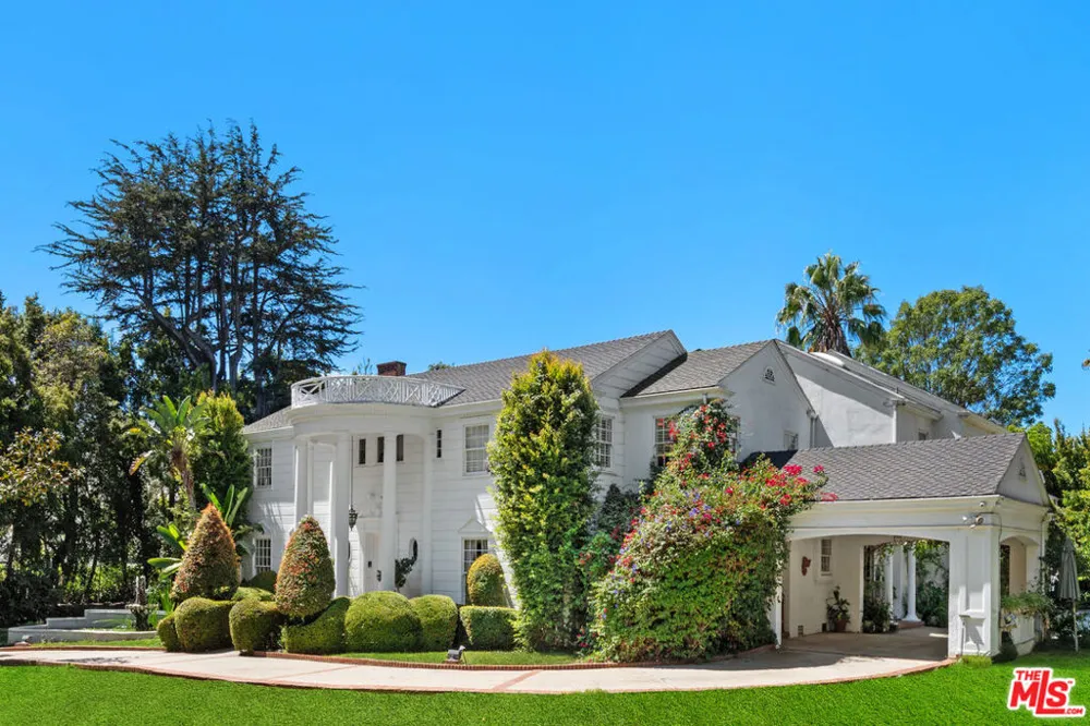251 Bristol Avenue Los Angeles, CA 90049