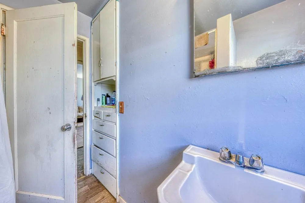 266 Manfre Road Watsonville, CA 95076