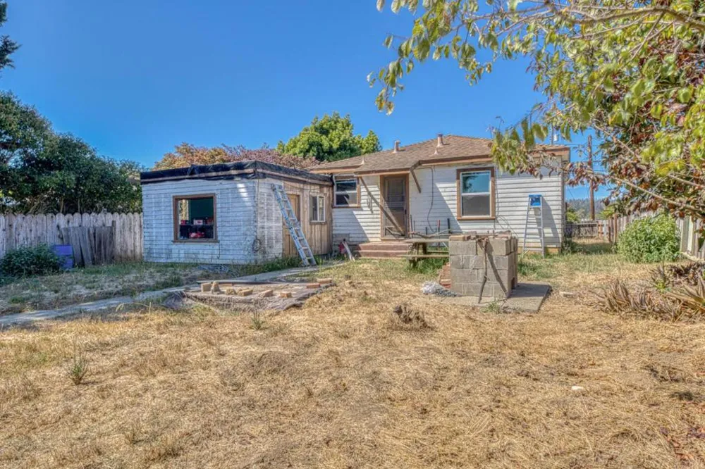 266 Manfre Road Watsonville, CA 95076