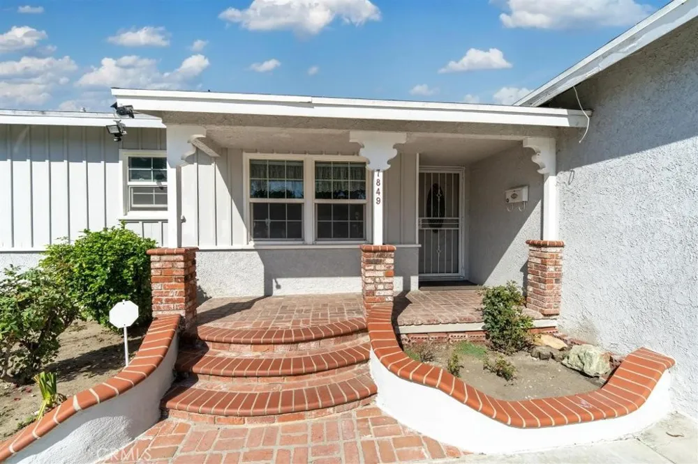 7849 La Habra Buena Park, CA 90620