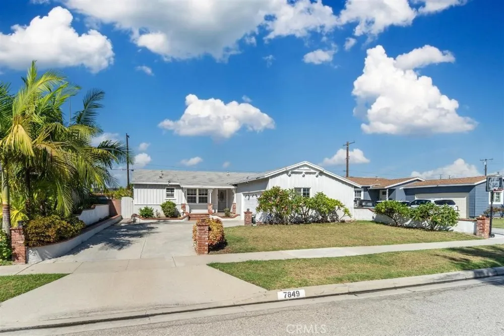 7849 La Habra Buena Park, CA 90620