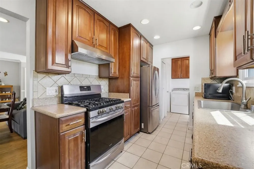 7849 La Habra Buena Park, CA 90620