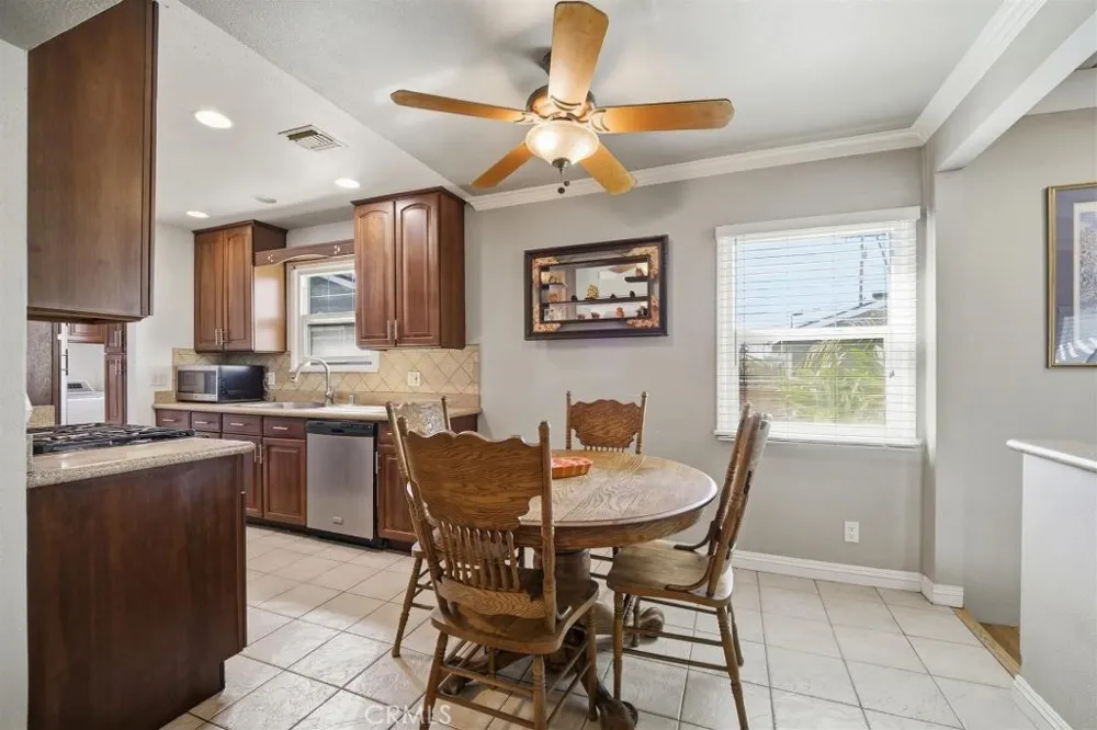 7849 La Habra Buena Park, CA 90620