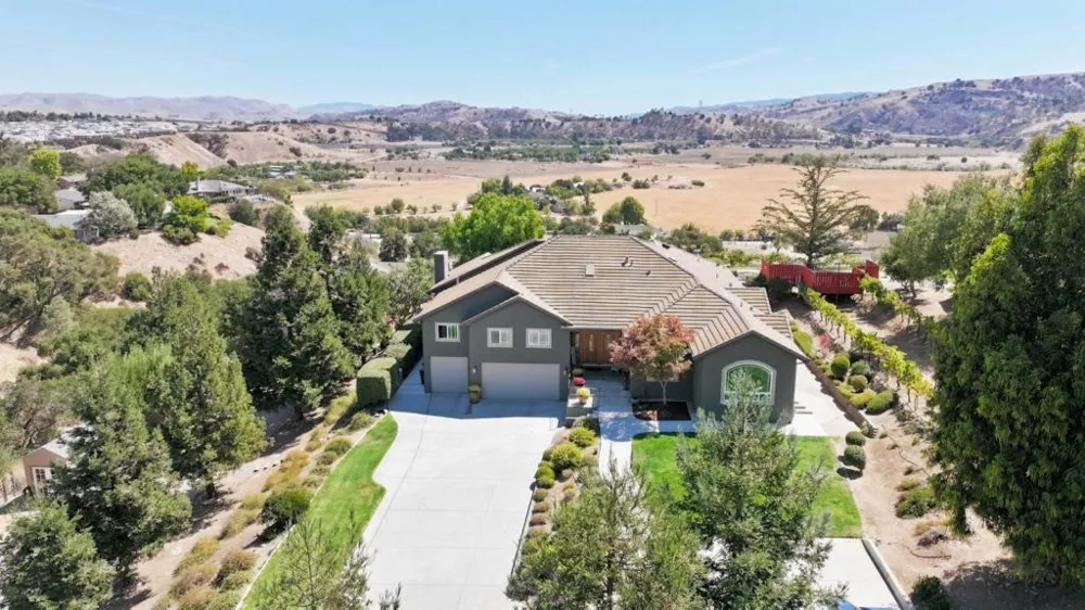 603 Tyler Trail Hollister, CA 95023