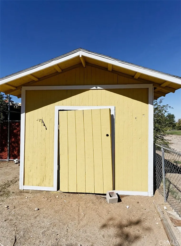 14035 Wimbleton Drive Victorville, CA 92395