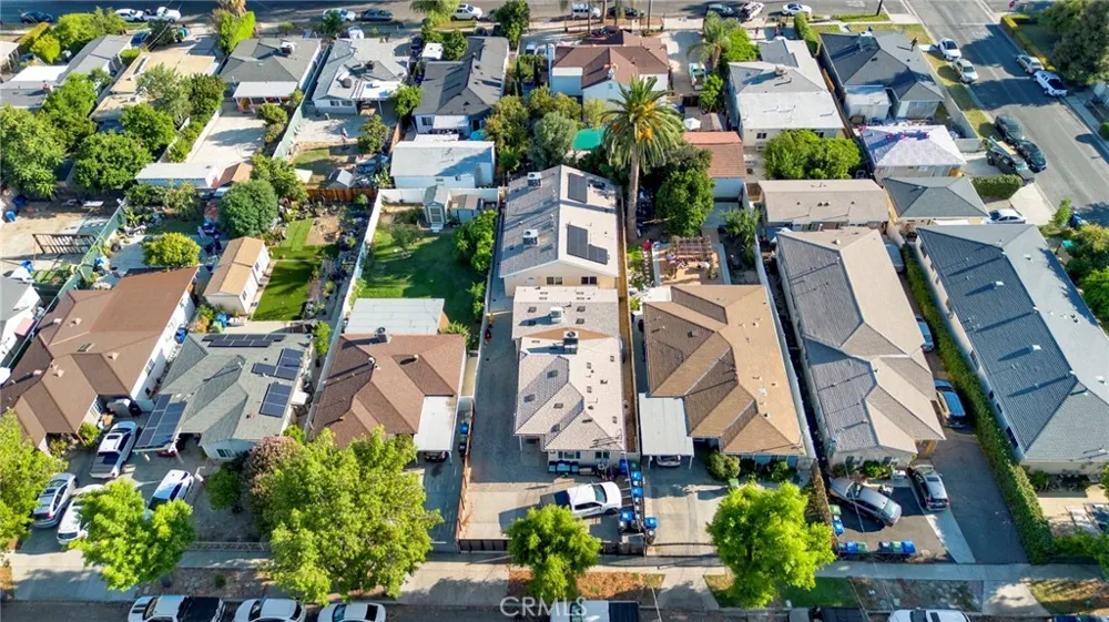 18544 Bryant Street Northridge, CA 91324