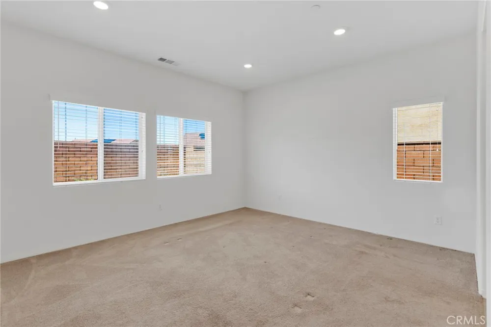 15644 Cobalt Road Victorville, CA 92394