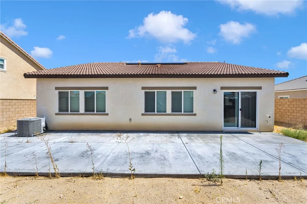 15644 Cobalt Road Victorville, CA 92394