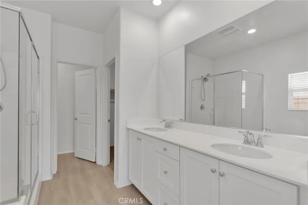 15644 Cobalt Road Victorville, CA 92394