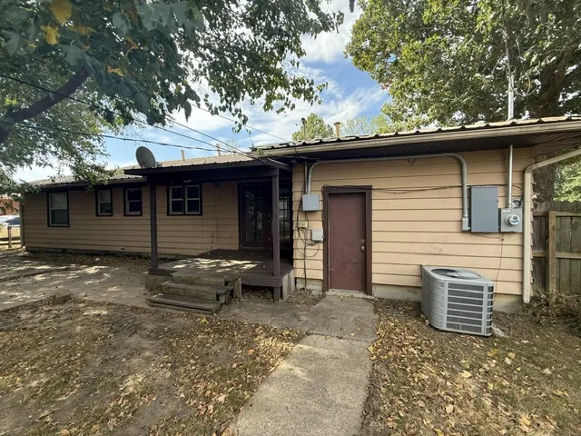 1101 E Delaware Avenue McAlester, OK 74501