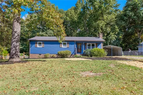4 Sharon Drive