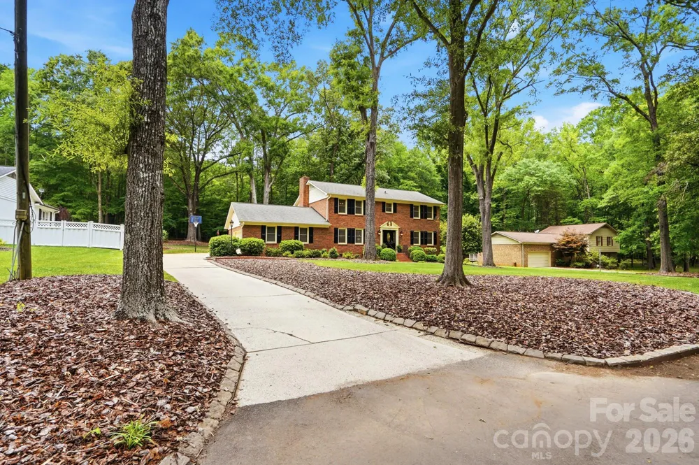 405 Hillcrest Drive Harrisburg, NC 28075