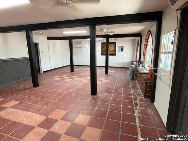2011 Mission San Antonio, TX 78214
