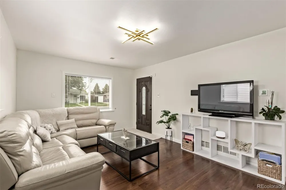 1224 Xanadu Street Aurora, CO 80011