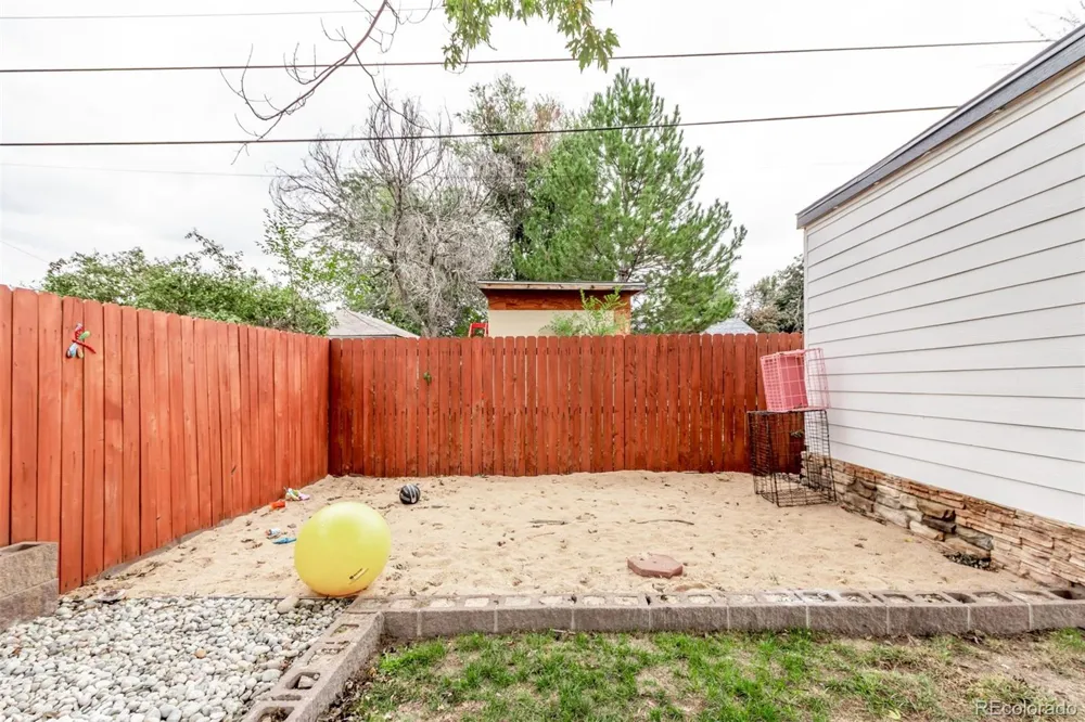 1224 Xanadu Street Aurora, CO 80011