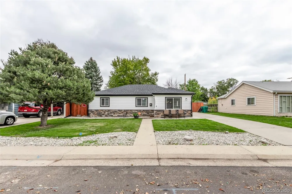1224 Xanadu Street Aurora, CO 80011