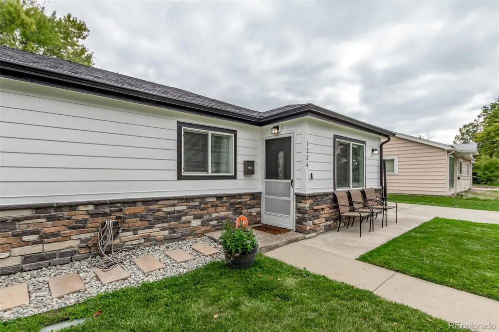 1224 Xanadu Street Aurora, CO 80011