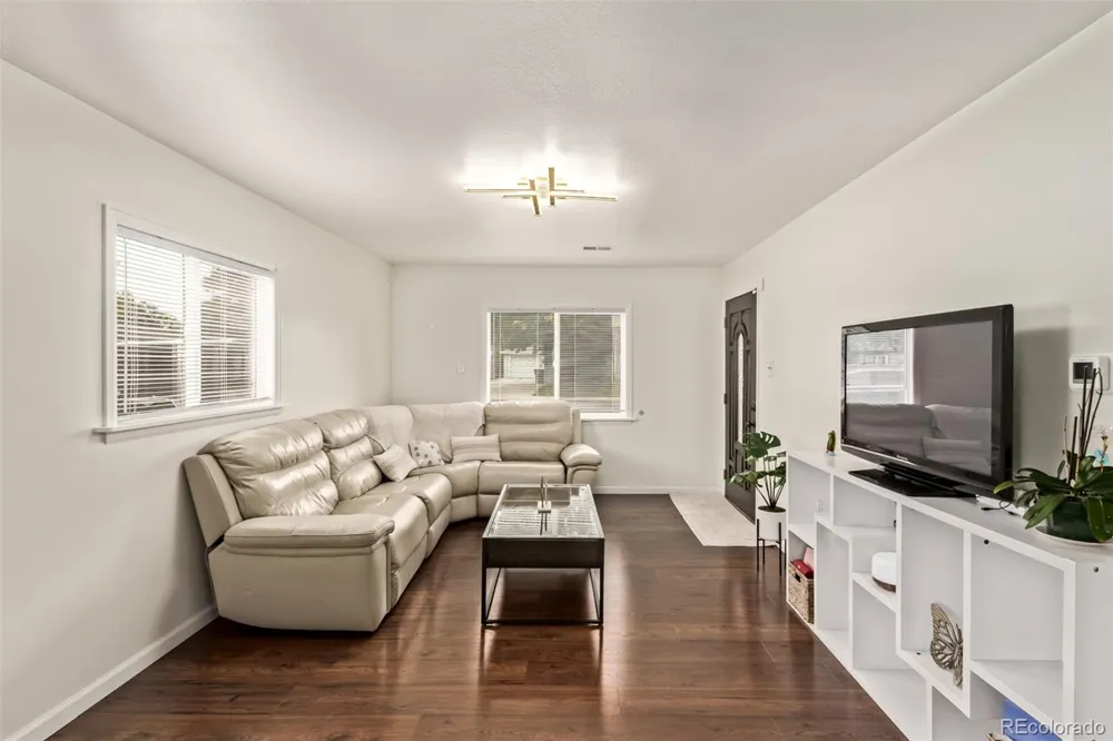 1224 Xanadu Street Aurora, CO 80011