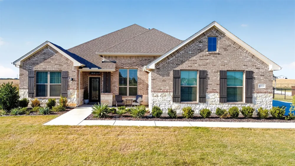4004 Sanger Meadow Drive Sanger, TX 76266