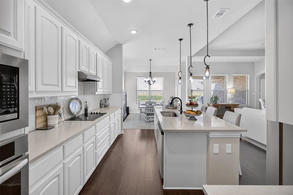 4004 Sanger Meadow Drive Sanger, TX 76266