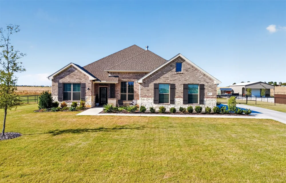 4004 Sanger Meadow Drive Sanger, TX 76266