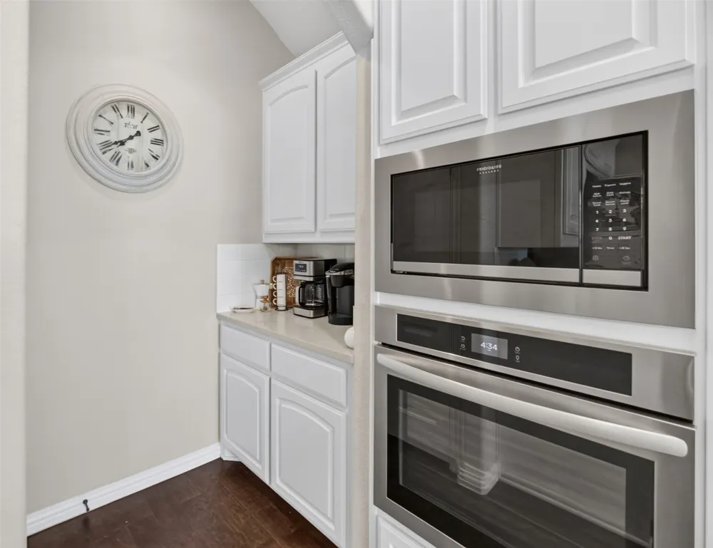4004 Sanger Meadow Drive Sanger, TX 76266