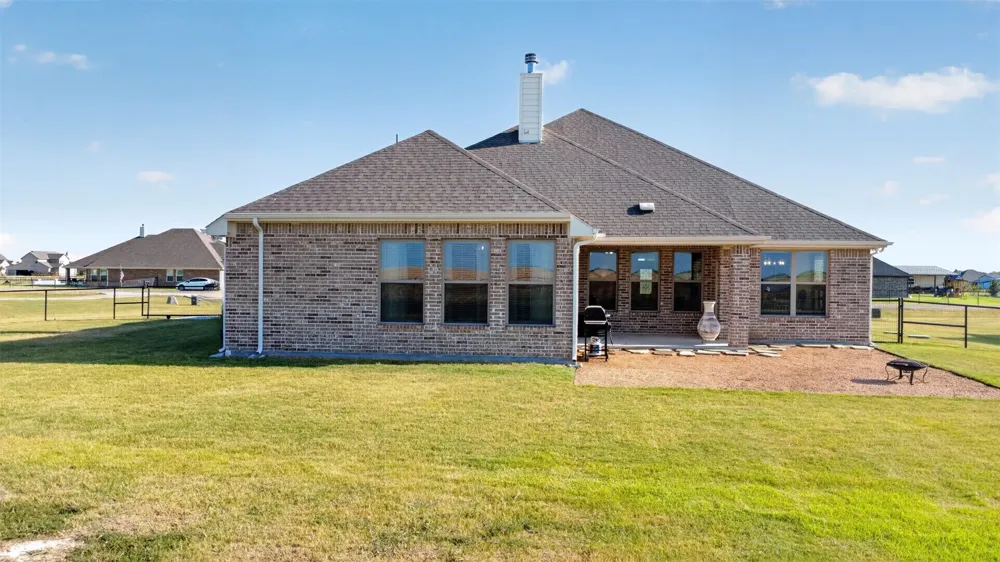 4004 Sanger Meadow Drive Sanger, TX 76266