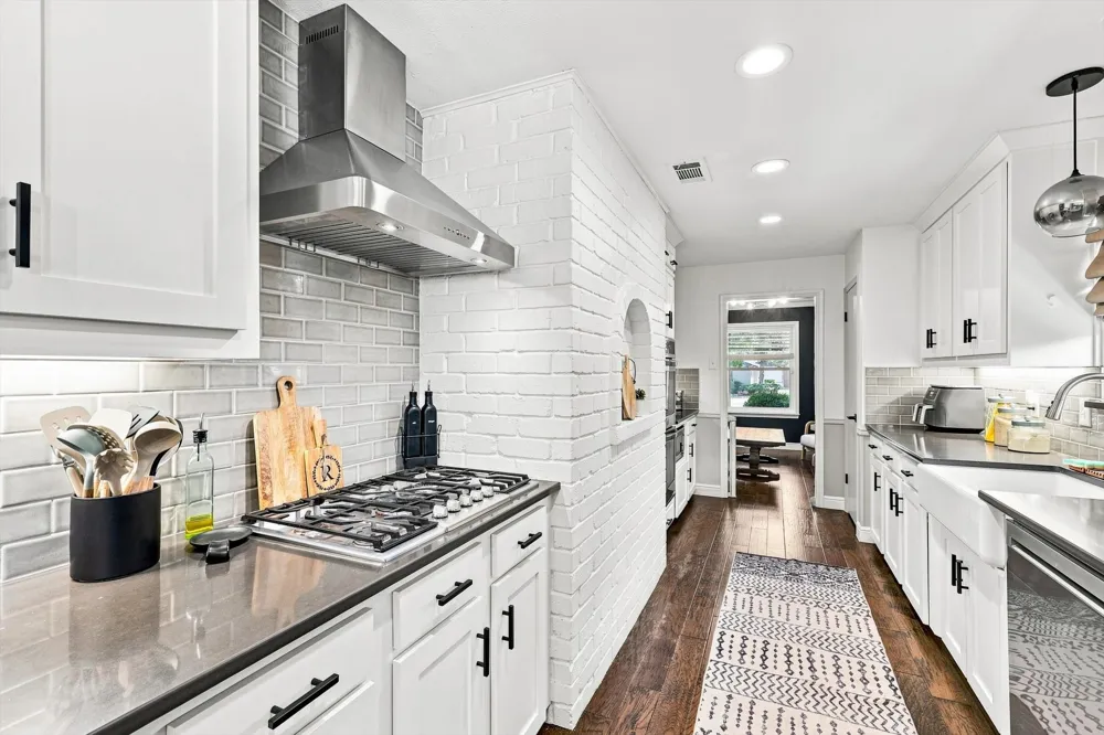 308 Canyon Valley Drive Richardson, TX 75080