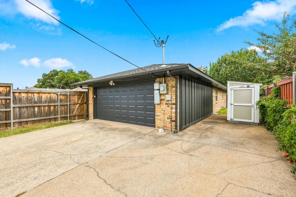 308 Canyon Valley Drive Richardson, TX 75080