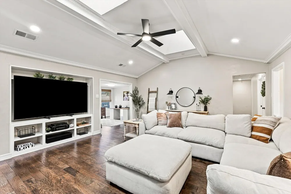 308 Canyon Valley Drive Richardson, TX 75080