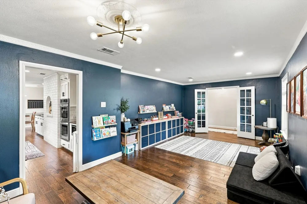 308 Canyon Valley Drive Richardson, TX 75080