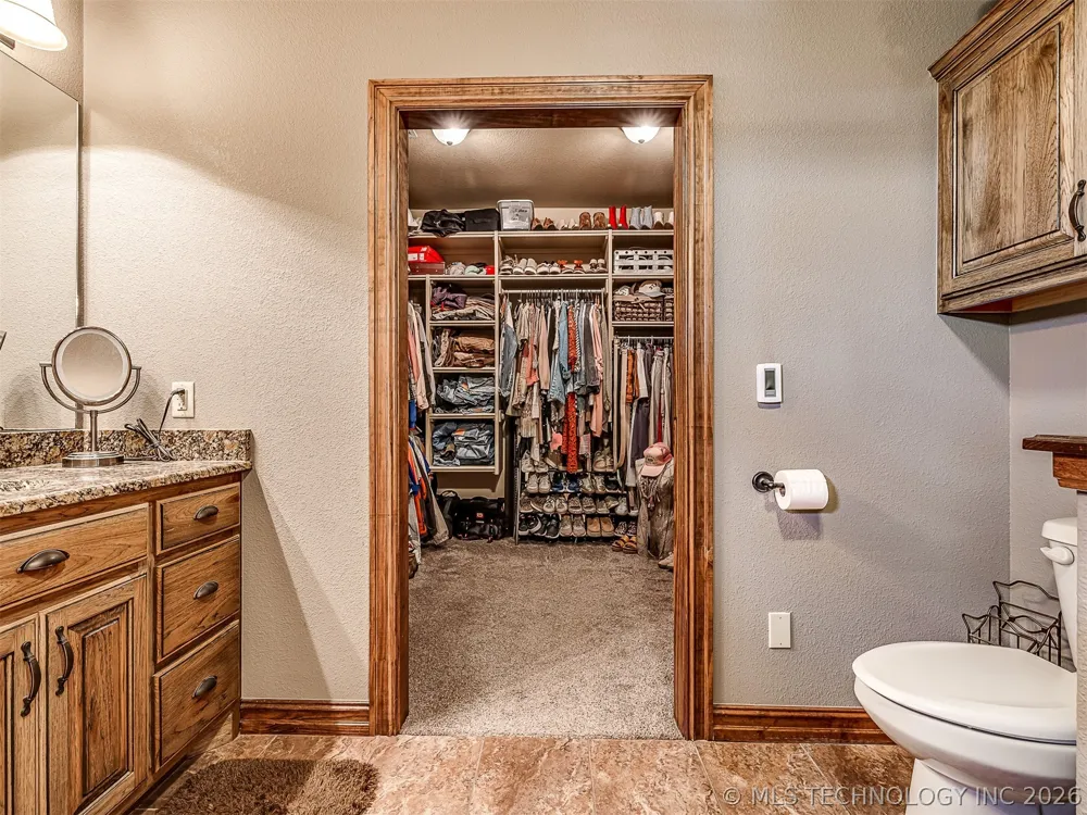 40800 3988 ROAD Collinsville, OK 74021