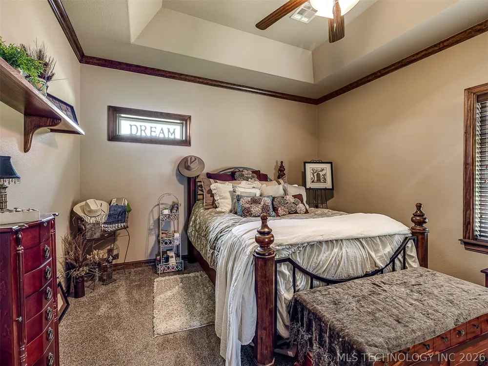 40800 3988 ROAD Collinsville, OK 74021