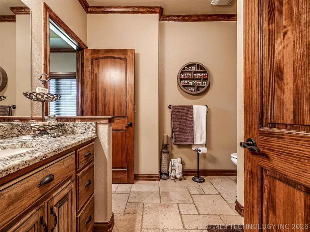 40800 3988 ROAD Collinsville, OK 74021