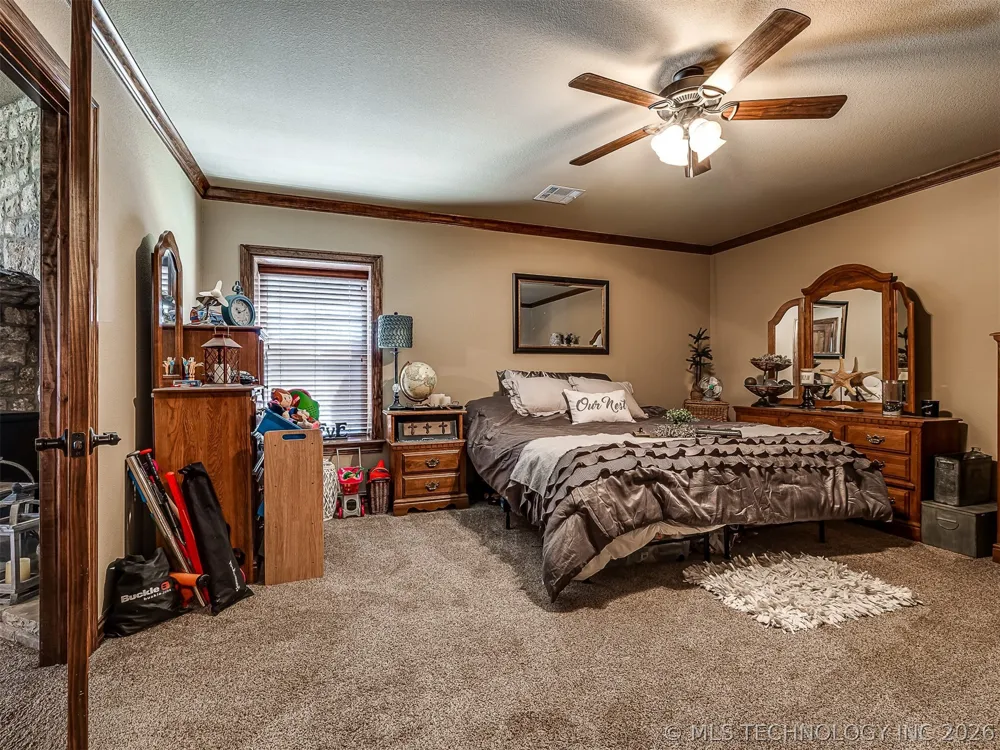 40800 3988 ROAD Collinsville, OK 74021