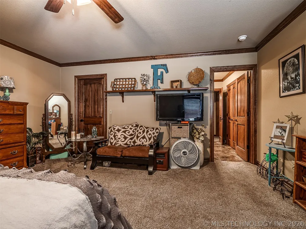 40800 3988 ROAD Collinsville, OK 74021