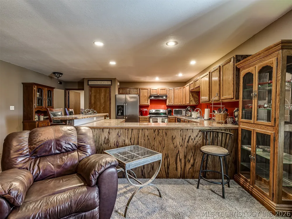 40800 3988 ROAD Collinsville, OK 74021