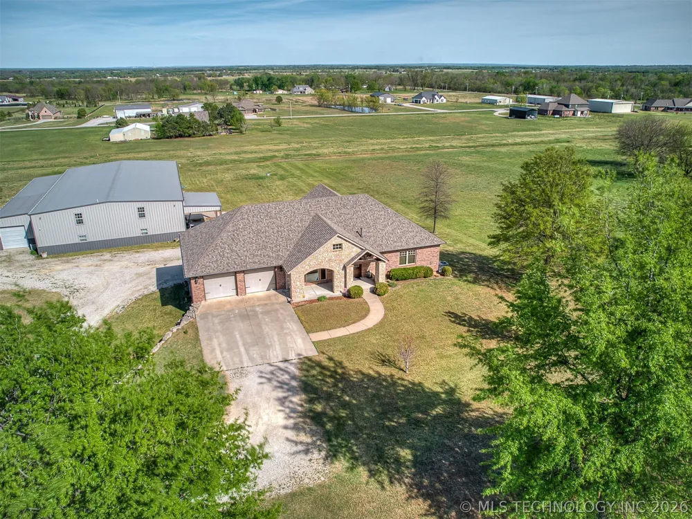 40800 3988 ROAD Collinsville, OK 74021