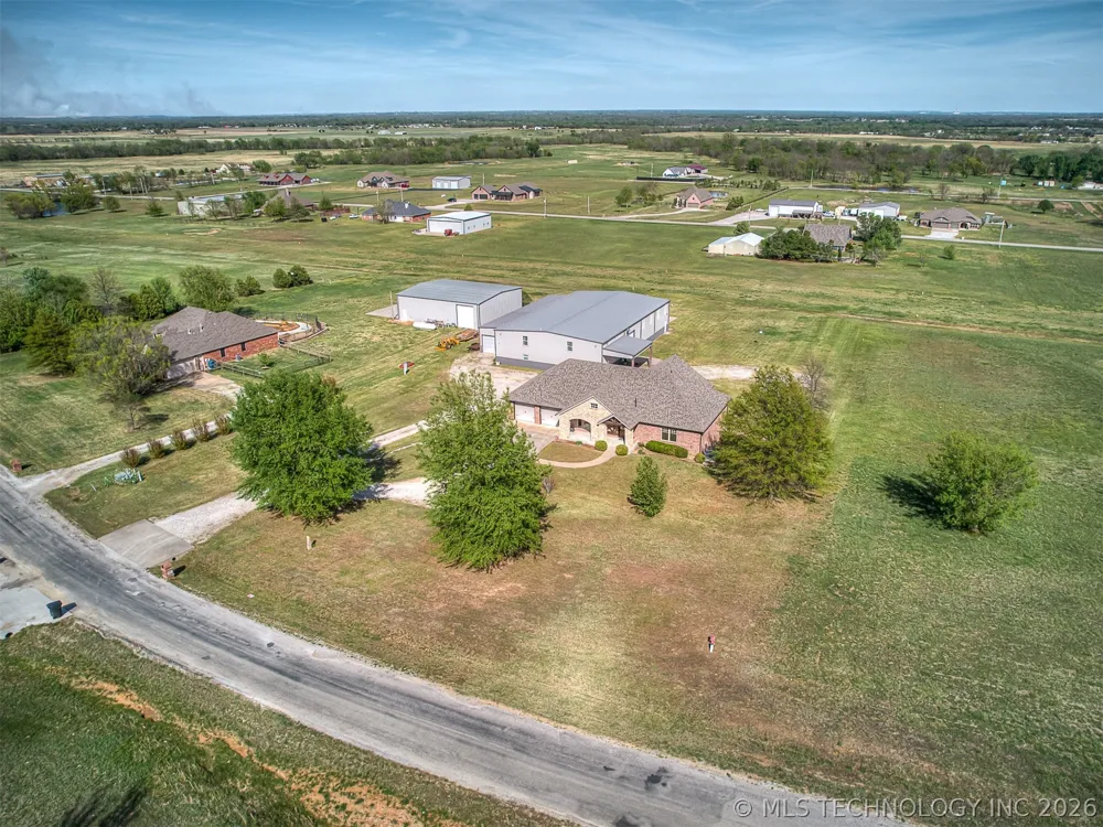 40800 3988 ROAD Collinsville, OK 74021