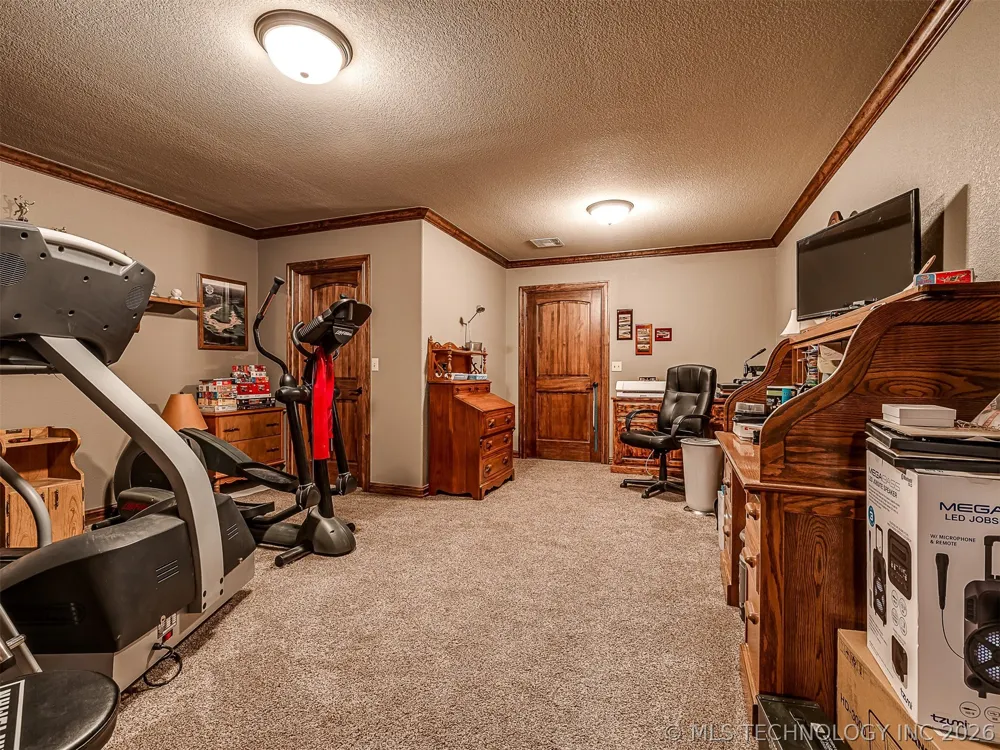 40800 3988 ROAD Collinsville, OK 74021