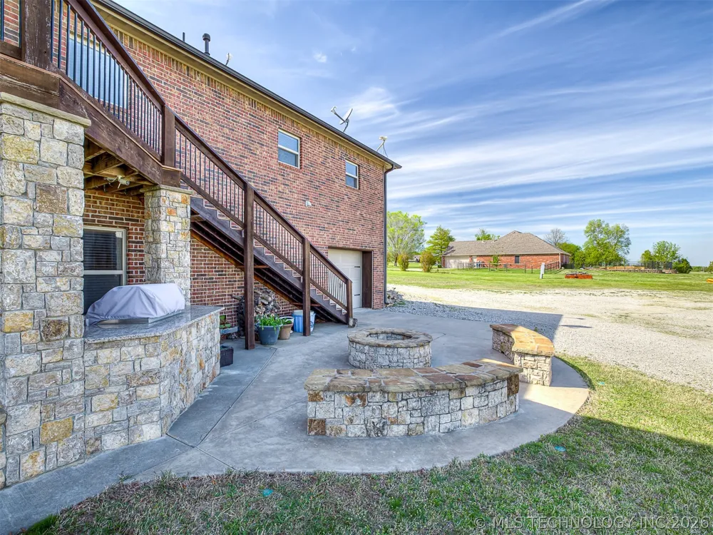 40800 3988 ROAD Collinsville, OK 74021