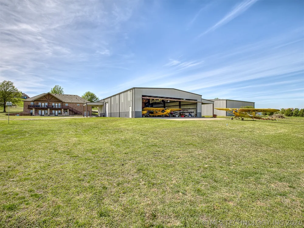 40800 3988 ROAD Collinsville, OK 74021