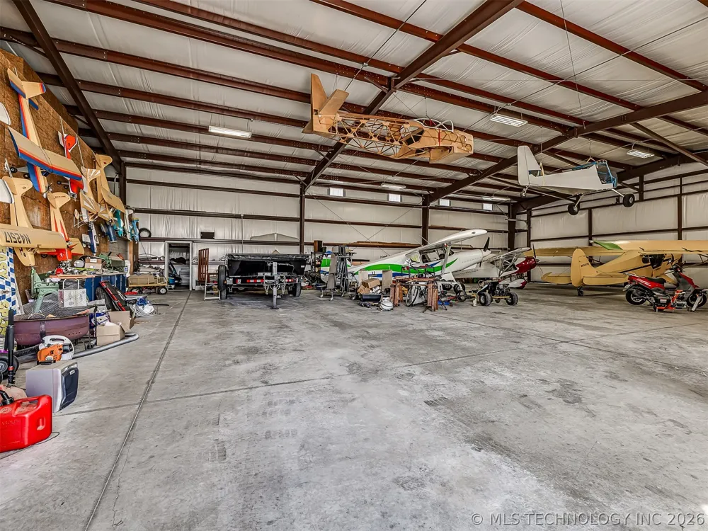 40800 3988 ROAD Collinsville, OK 74021