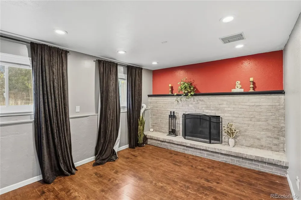 9033 W Union Avenue Denver, CO 80123
