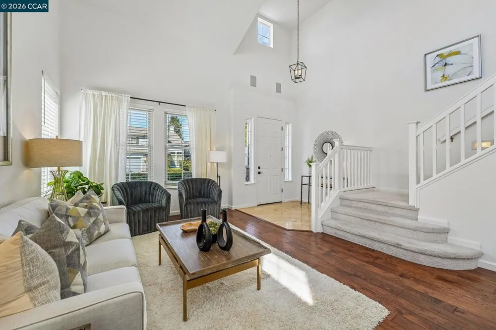 4926 Redwood Ave Dublin, CA 94568
